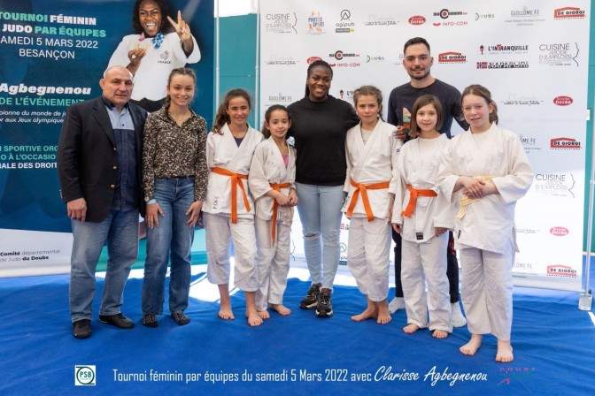 Image de l'actu 'Mélody et Hina Selena 3ème au tournoi du PSB avec l'équipe LEVIER - DOUBS'