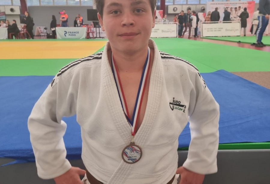 Chapionnats BFC junior , Louis sur le podium